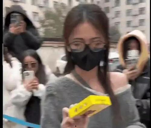 娱乐内吃瓜,揭秘明星们的“吃瓜”日常